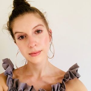 Meet your Posher, Keeley